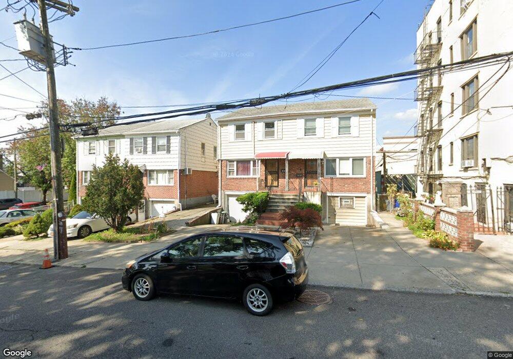 1514 150th St, Whitestone, NY 11357 - photo 1