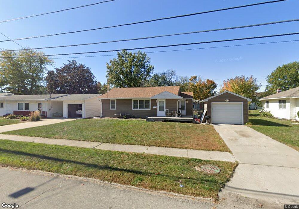 209 E 19th St N, Newton, IA 50208 - photo 1