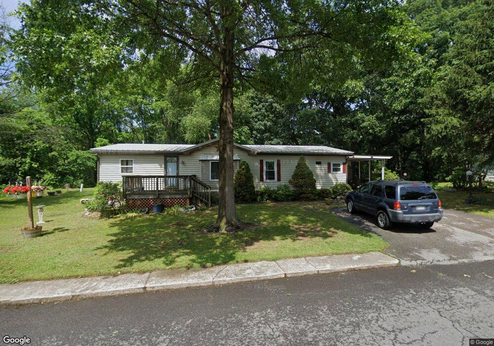 1565 Palm Springs Dr, Chambersburg, PA 17202 - photo 1