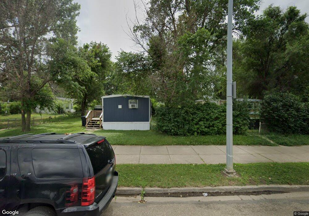 805 Elm St, Mandan, ND 58554 - photo 1