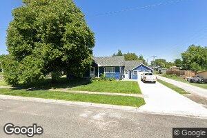 334 W 7th St, Imperial, NE 69033
