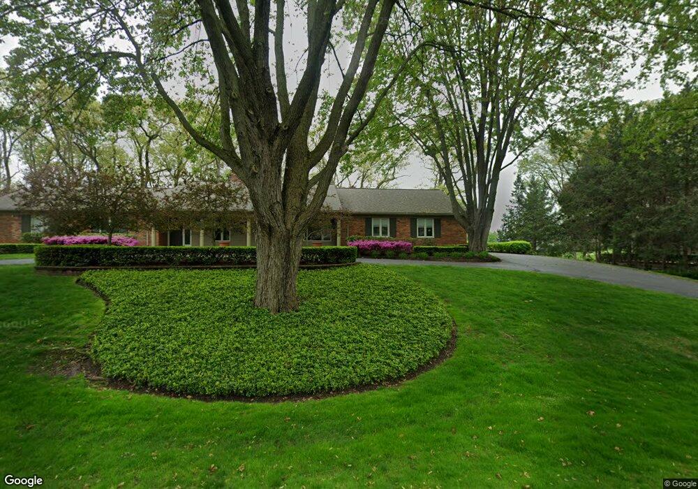 3769 Darlington Rd S, Bloomfield Hills, MI 48301 - photo 1