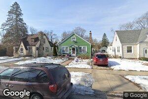 512 Lavoie Ave, Elgin, IL 60120