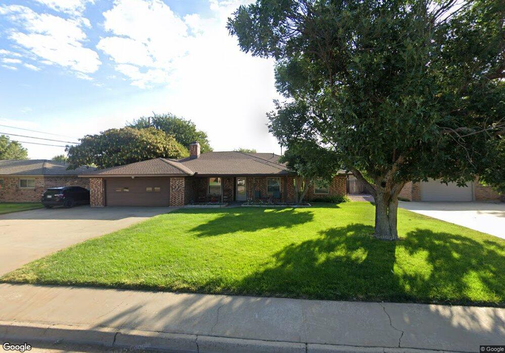 809 Bennett Dr, Dumas, TX 79029 - photo 1