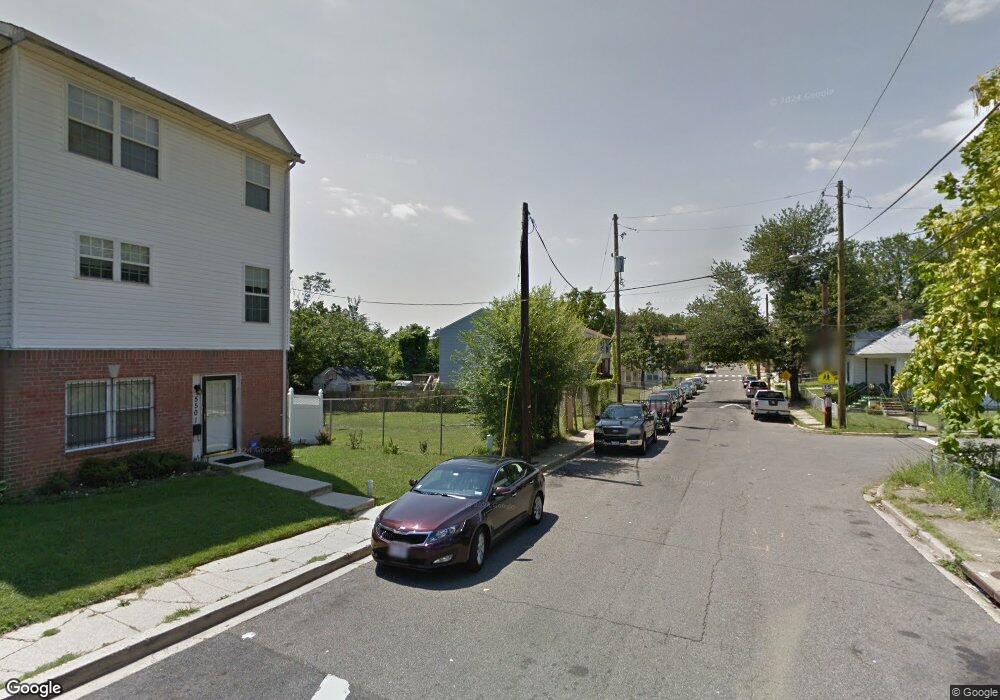 5437 Hunt Place NE, Washington, DC 20019 - photo 1