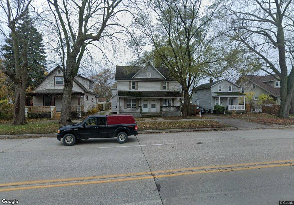 2105 10th St unit 2107, Port Huron, MI 48060 - photo 1