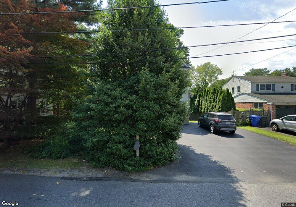 703 Devon Ln, Wallingford, PA 19086 - photo 1