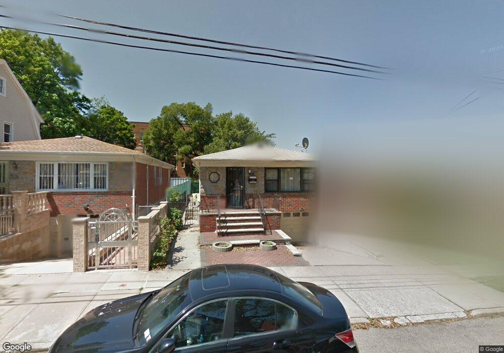 8018 159th St, Jamaica, NY 11432 - photo 1