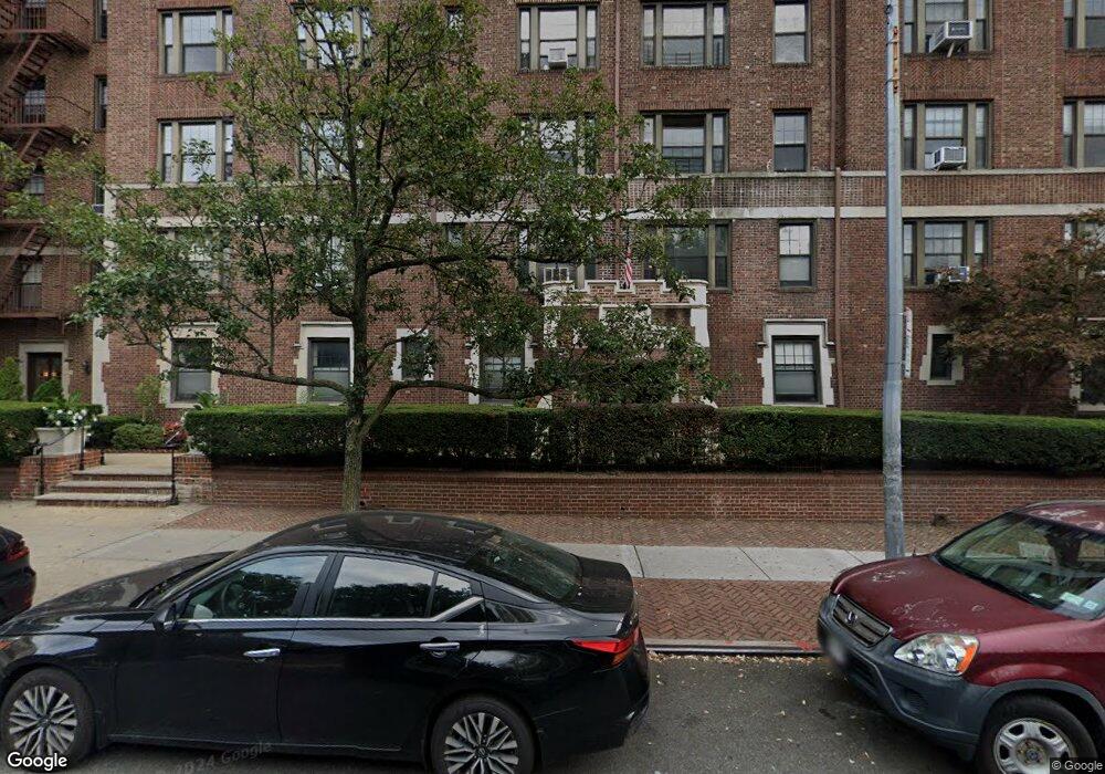 109-14 Ascan Ave unit 1J, Forest Hills, NY 11375 - photo 1