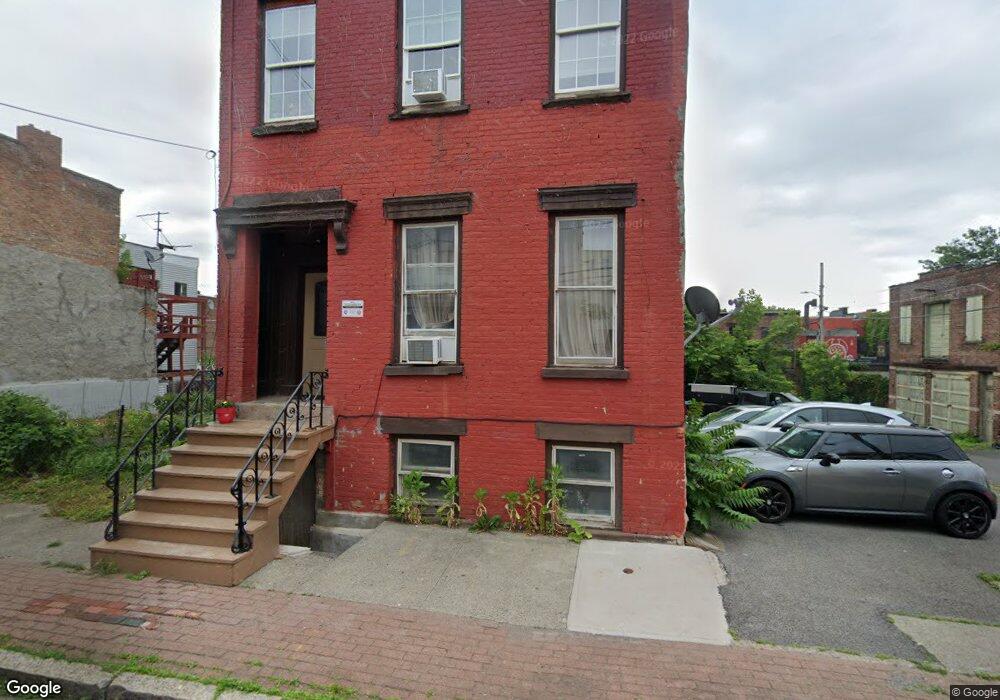 38 Trinity Place unit 2, Albany, NY 12202 - photo 1