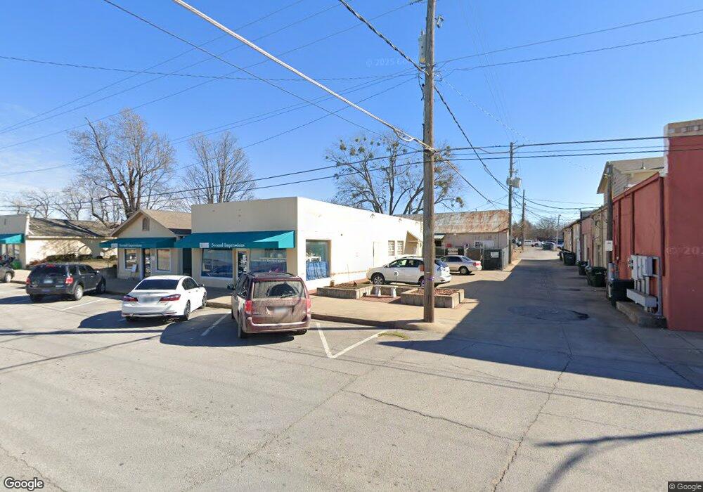 117 N Muskogee Ave, Claremore, OK 74017 - photo 1