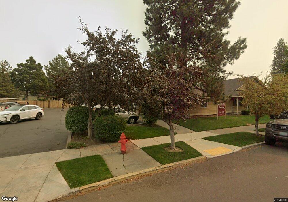 600 NE Savannah Dr unit 1, Bend, OR 97701 - photo 1