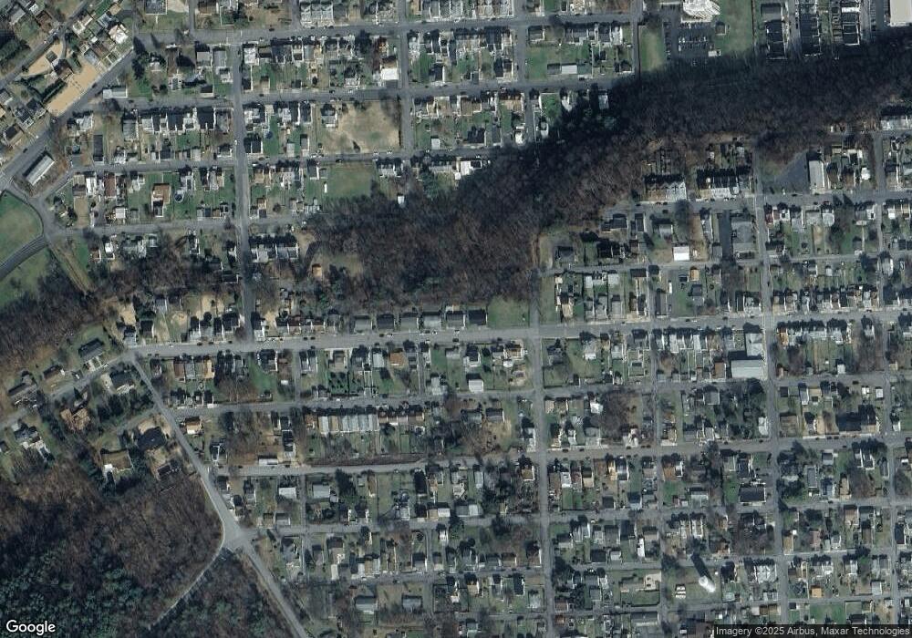 1545 W Pine St, Coal Township, PA 17866 - photo 1