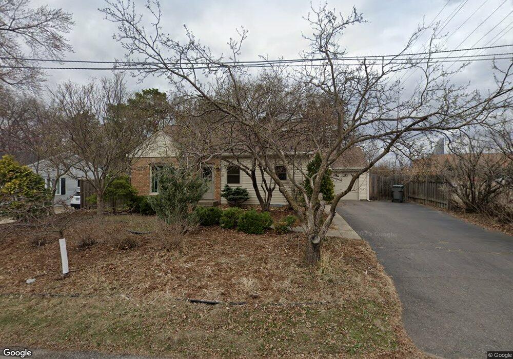 5035 Mayview Rd, Minnetonka, MN 55345 - photo 1