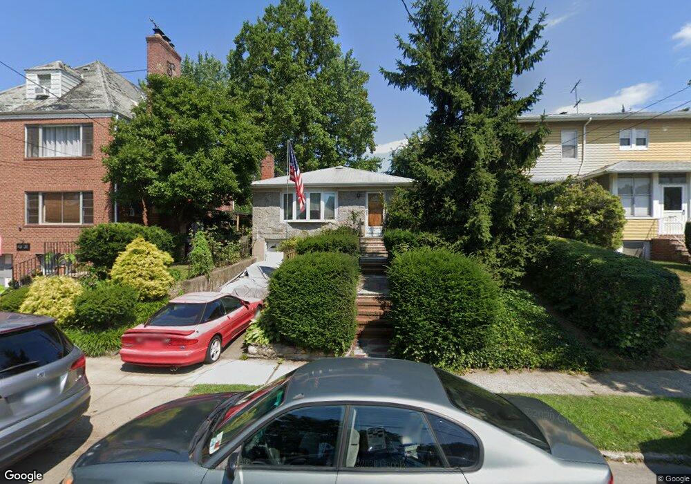 4335 170th St, Flushing, NY 11358 - photo 1