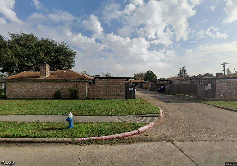 15242 Chipman Ln unit 5242, Houston, TX 77060 - photo 1