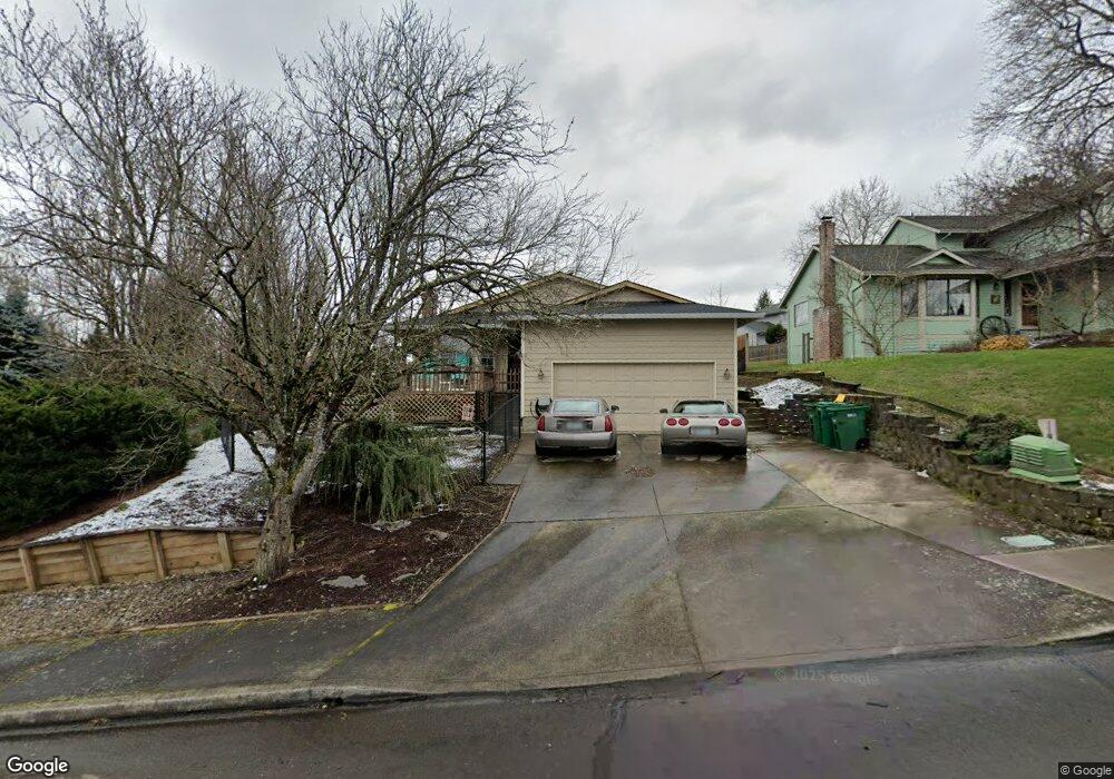 220 SW 26th Cir, Troutdale, OR 97060 - photo 1