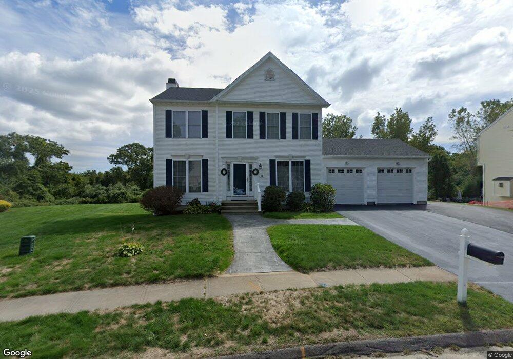 60 Tum-A-lum Cir, Westerly, RI 02891 - photo 1