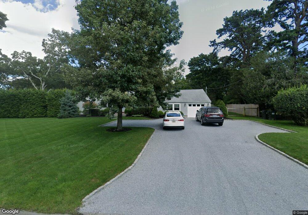 32 White Oak, Westhampton, NY 11977 - photo 1