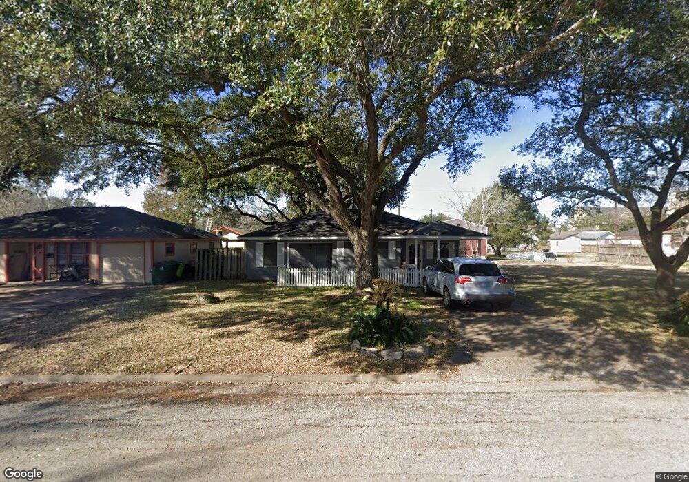 1512 Frost St, Rosenberg, TX 77471 - photo 1
