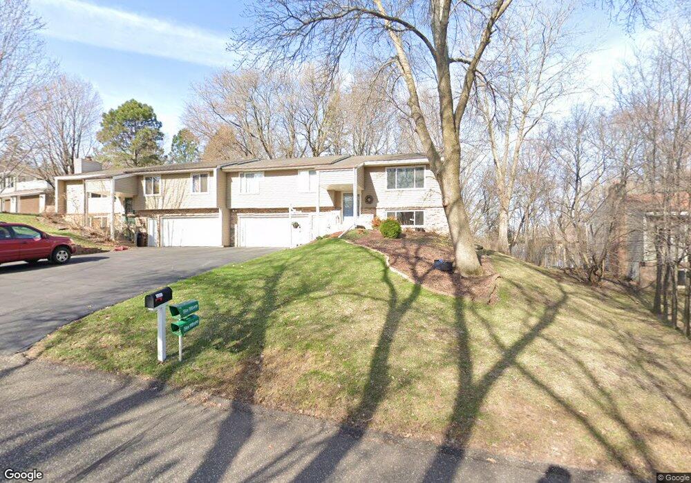 3704 Westmark Dr, Minnetonka, MN 55345 - photo 1