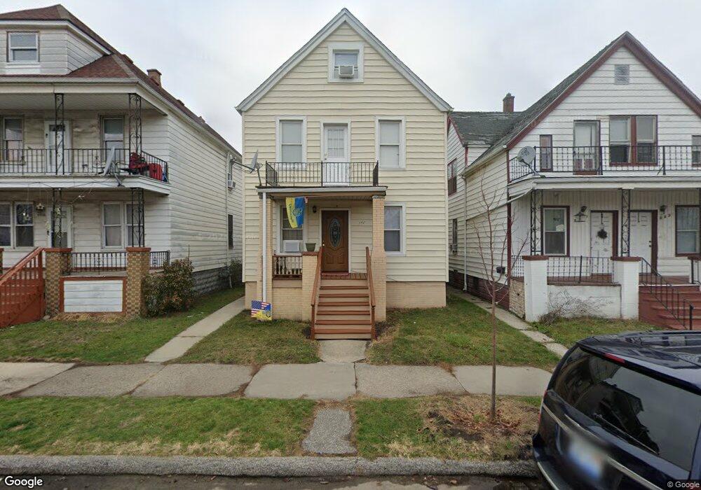 3325 Norwalk St, HamtraMcK, MI 48212 - photo 1