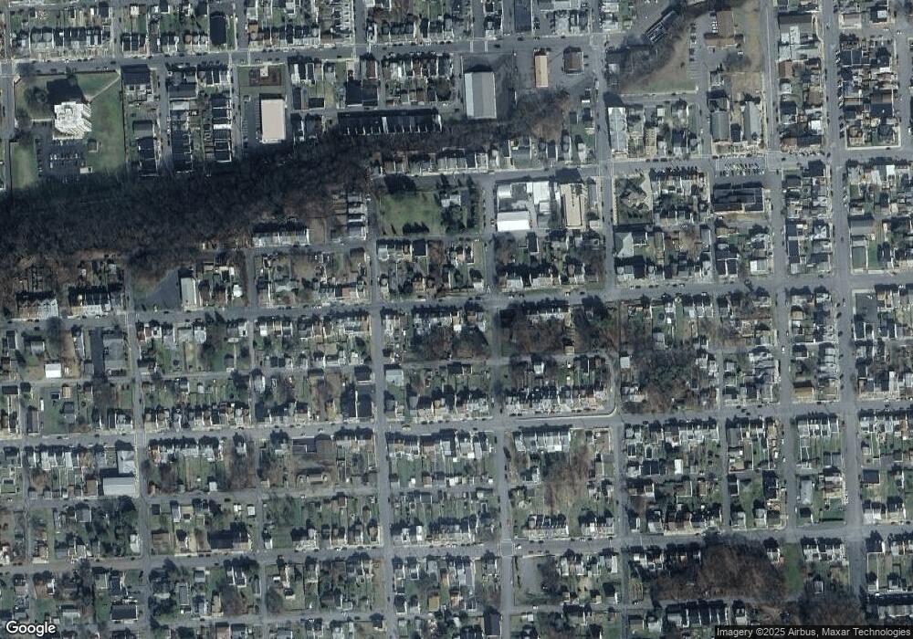 1014 W Spruce St, Coal Township, PA 17866 - photo 1