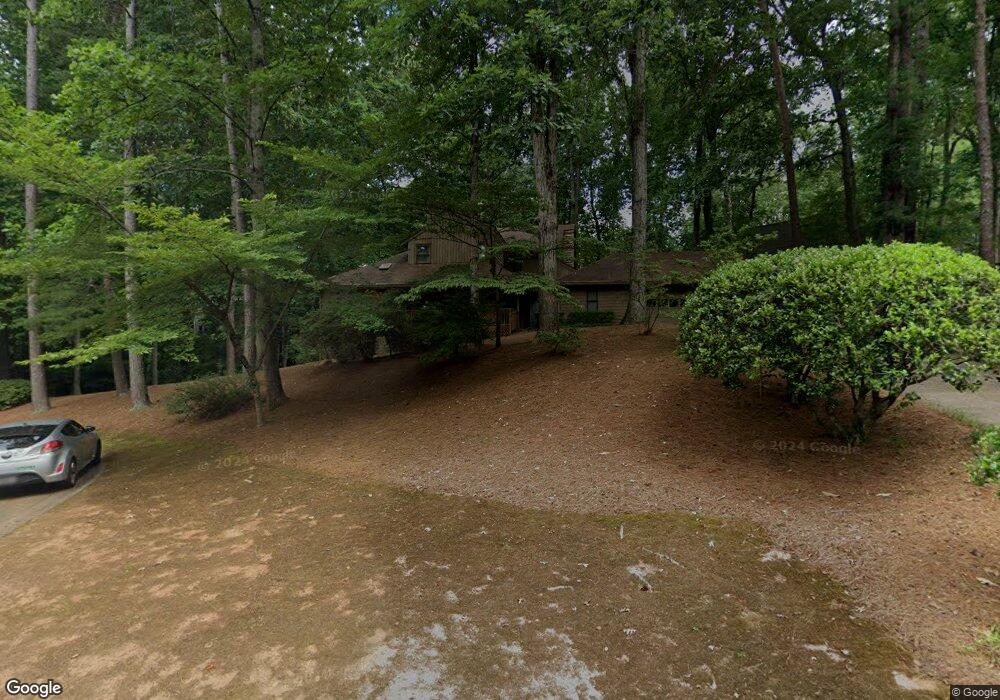 3894 Dundee Dr NE unit 2, Roswell, GA 30075 - photo 1