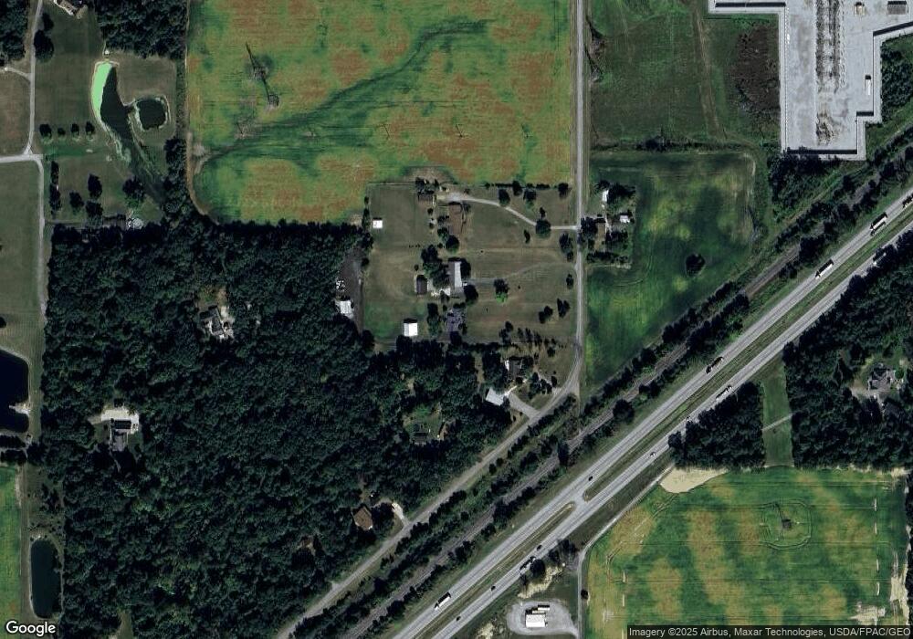 4003 Wolfe Rd, Lima, OH 45807 - photo 1