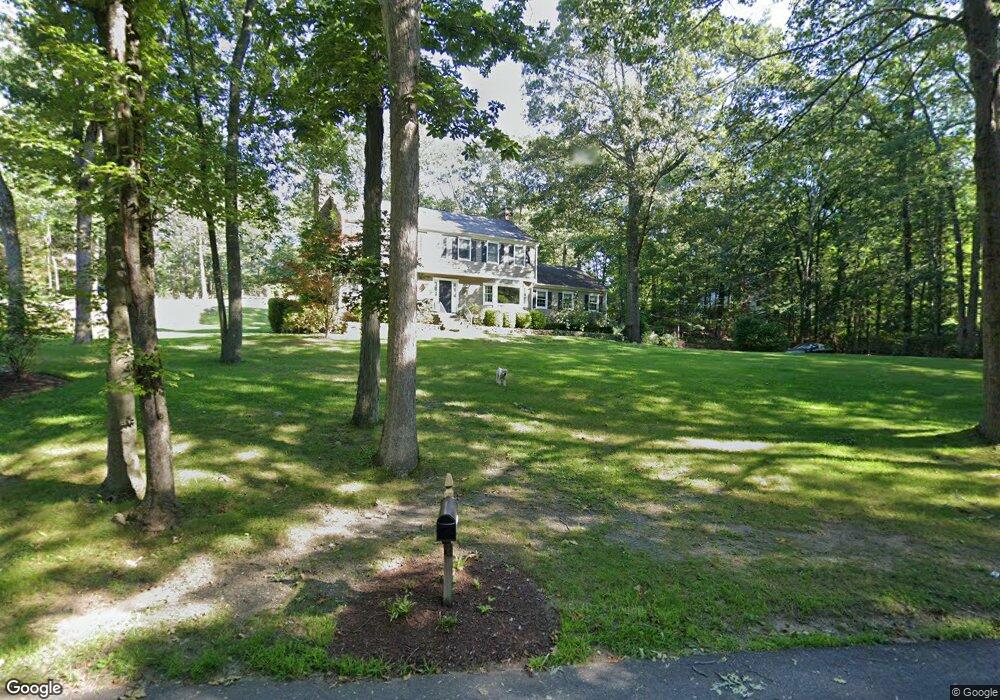 2 Hollow Tree Place, Wilton, CT 06897 - photo 1