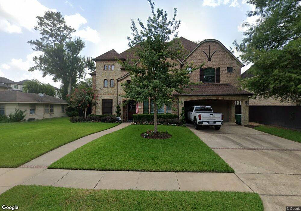 1510 Glourie Dr, Houston, TX 77055 - photo 1