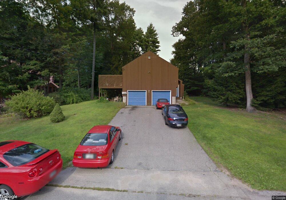 28 Boxwood Cir, Milford, NH 03055 - photo 1