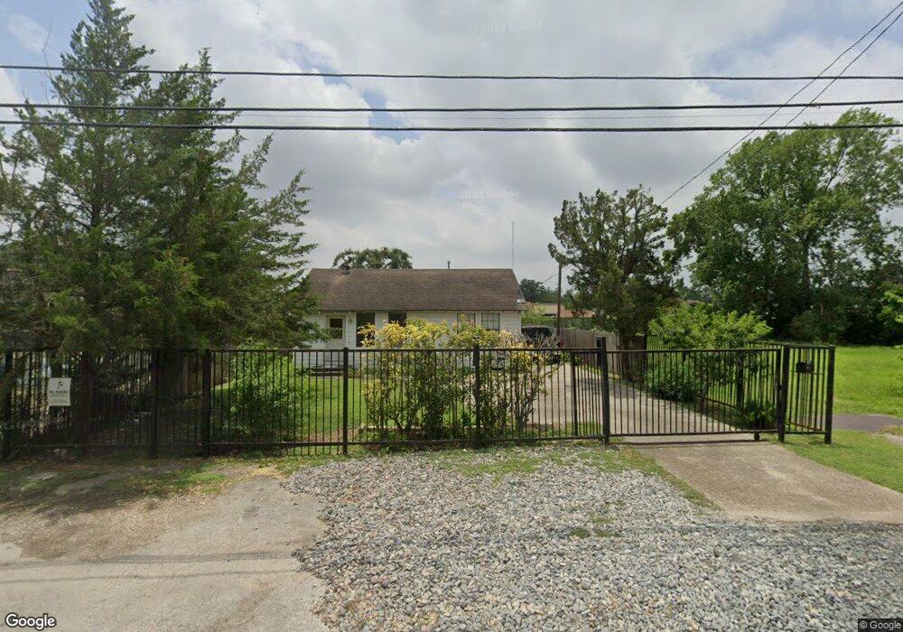 212 Van Molan St, Houston, TX 77022 - photo 1