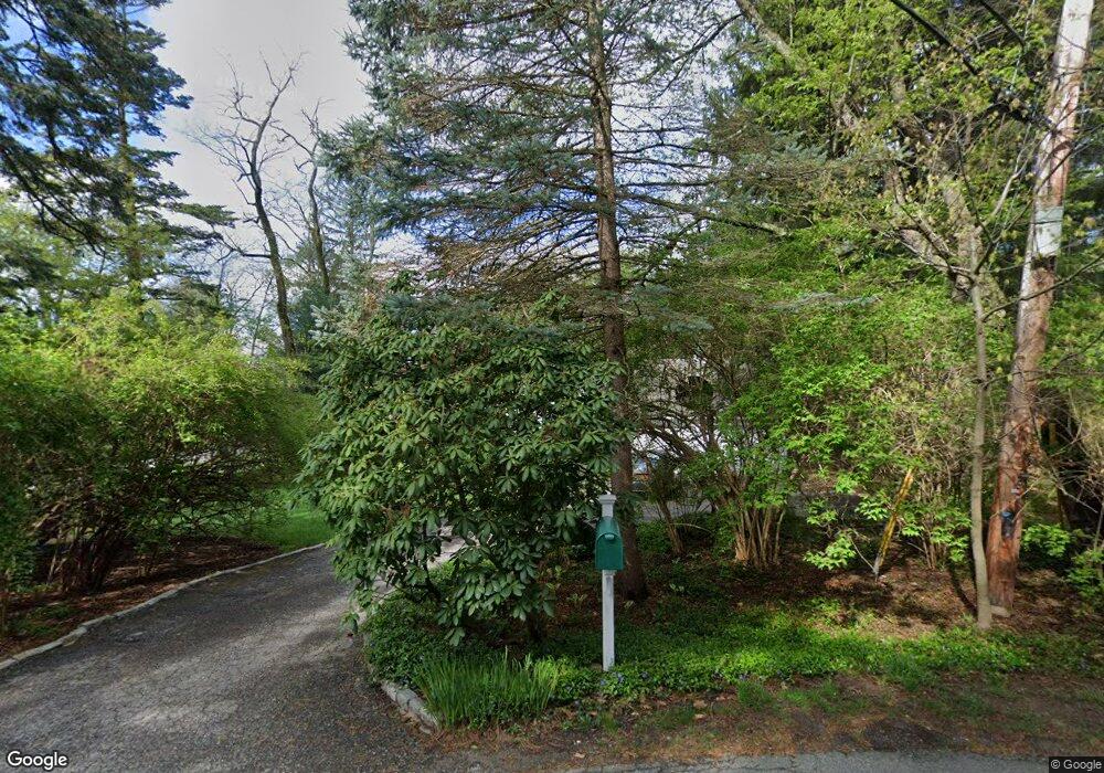 10 Quaker Ln, Chappaqua, NY 10514 - photo 1