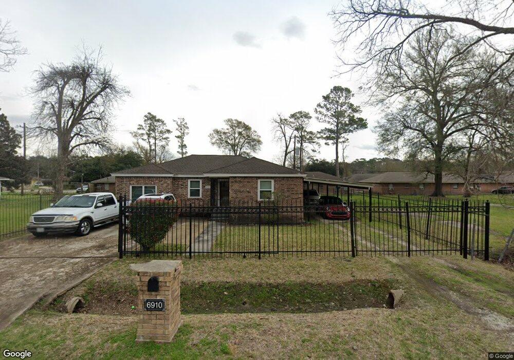 6910 Cathcart Dr, Houston, TX 77091 - photo 1