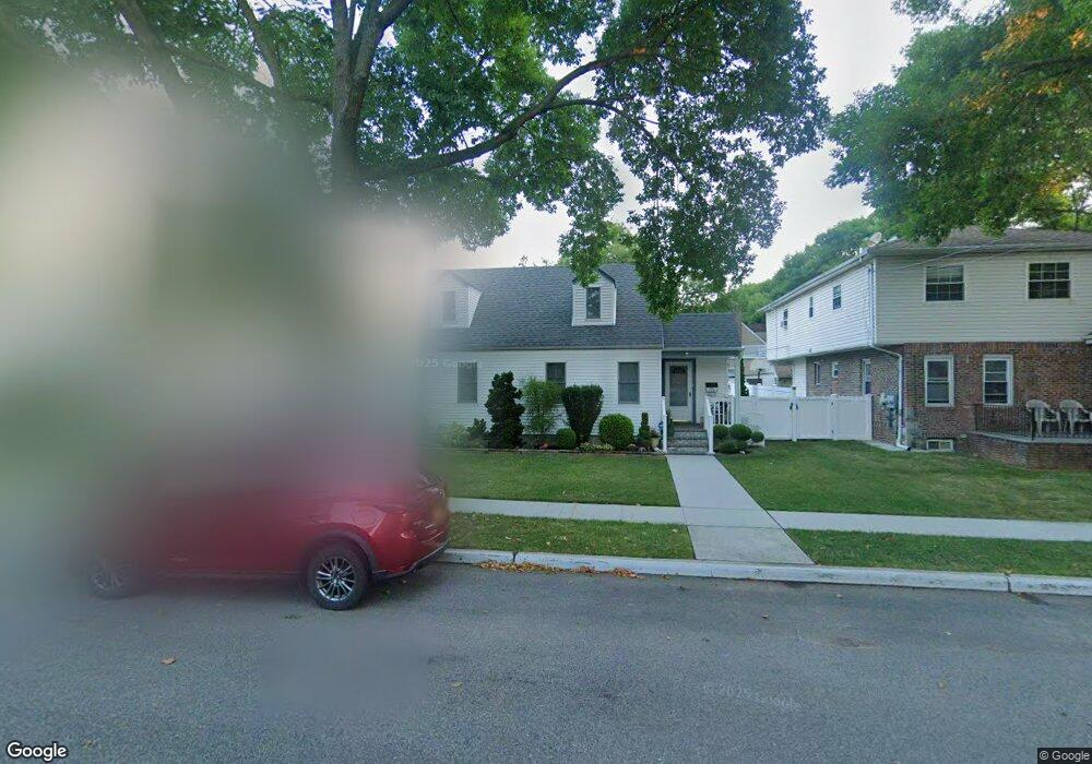 24215 83rd Ave, Bellerose, NY 11426 - photo 1