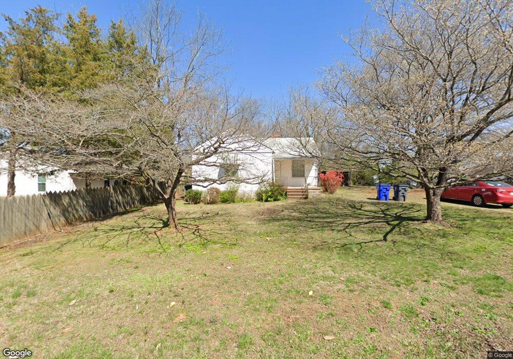 410 N 3rd Ct, Siler City, NC 27344 - photo 1