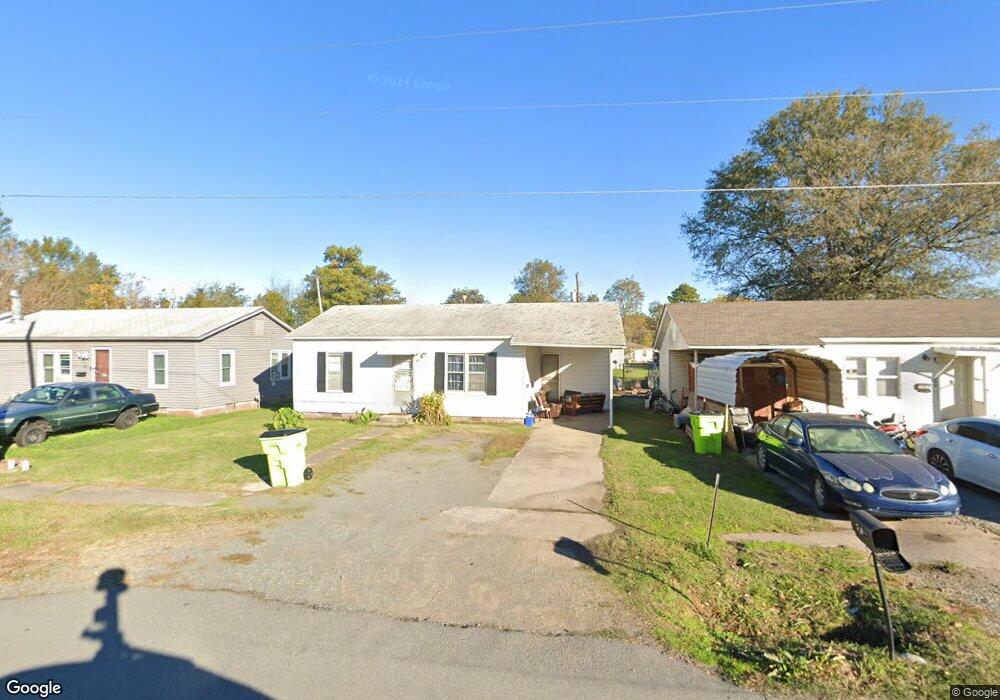 208 W 20th St, Stuttgart, AR 72160 - photo 1