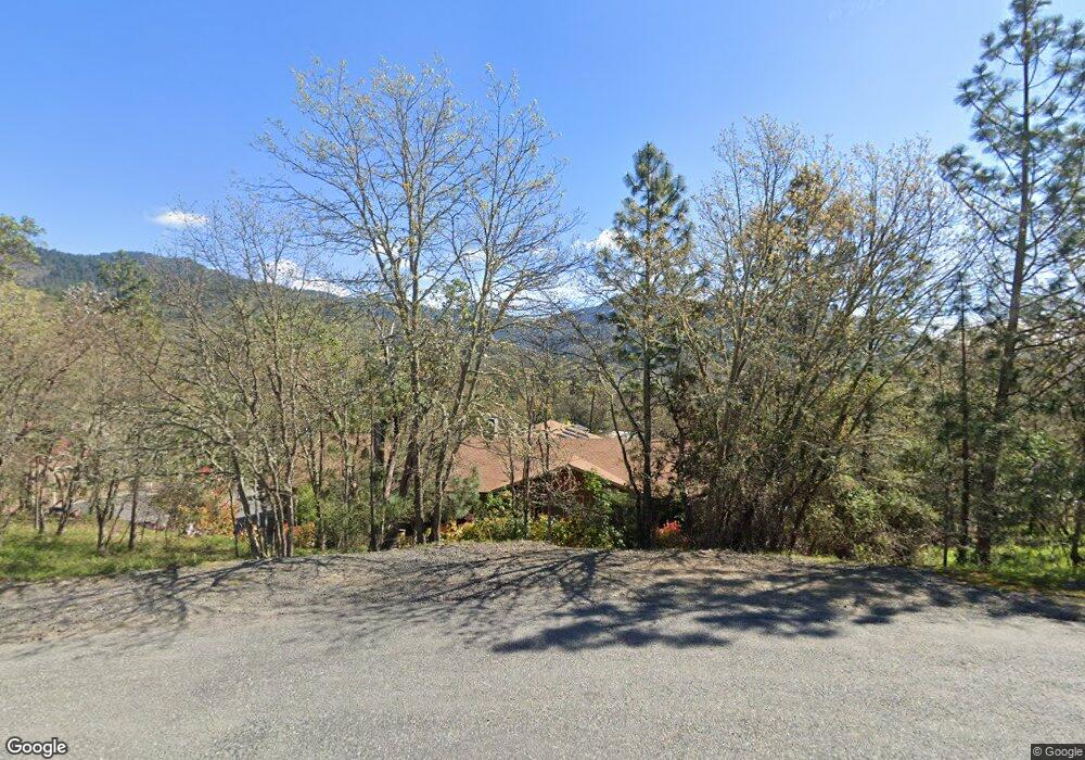 401 Mina Ln, Grants Pass, OR 97526 - photo 1