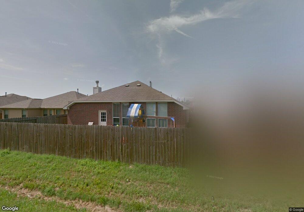 390 Henry St, Alvin, TX 77511 - photo 1