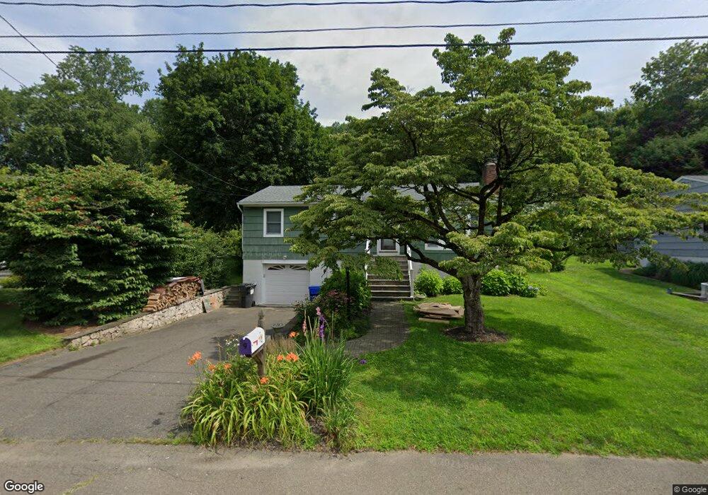 9 Victor Dr, Ridgefield, CT 06877 - photo 1