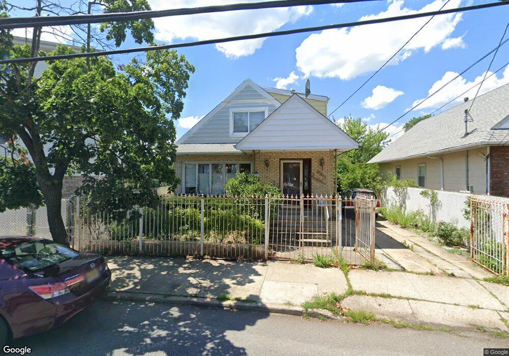 165 Sycamore Rd, Jersey City, NJ 07305 - photo 1