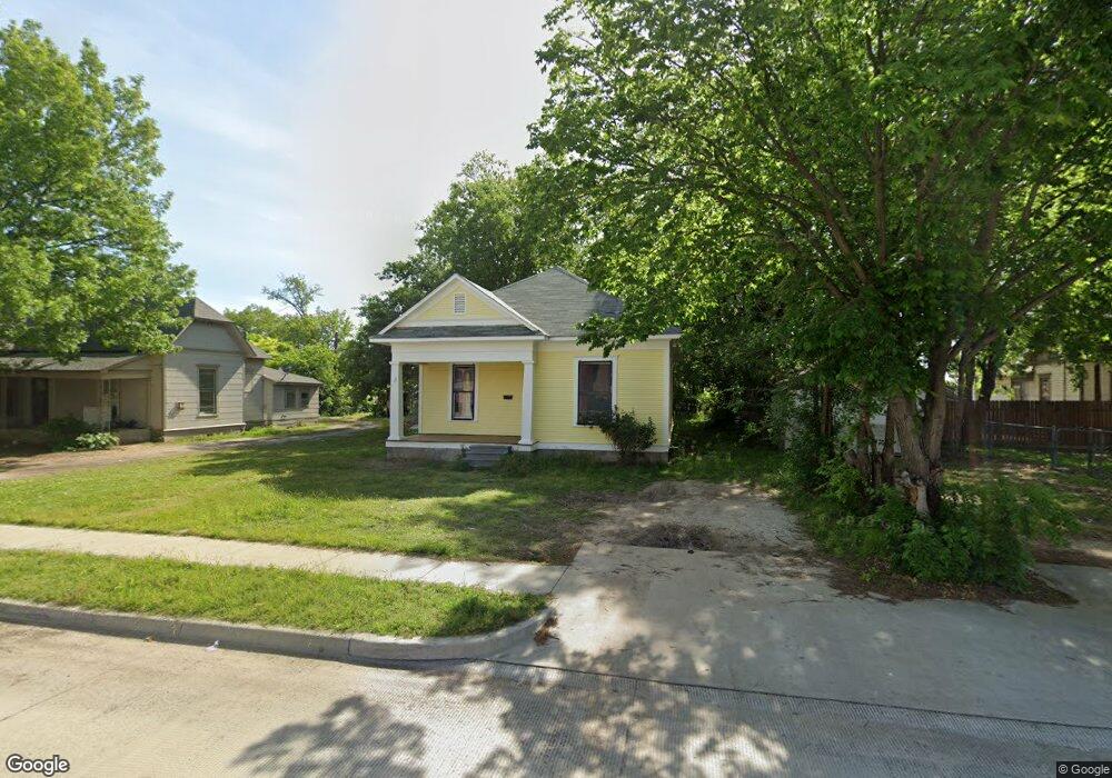 312 N Denton St, Gainesville, TX 76240 - photo 1