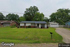 106 E Avenue I, Hooks, TX 75561