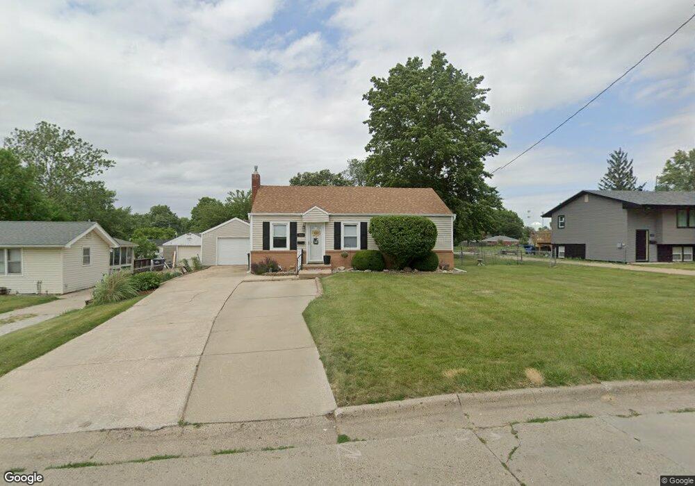 510 E Thornton Ave, Des Moines, IA 50315 - photo 1