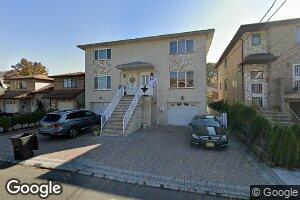 456 9th St, Fairview, NJ 07022
