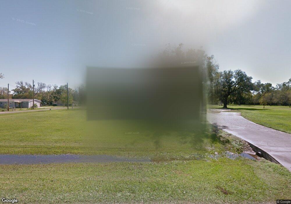 719 N Market St, Brazoria, TX 77422 - photo 1