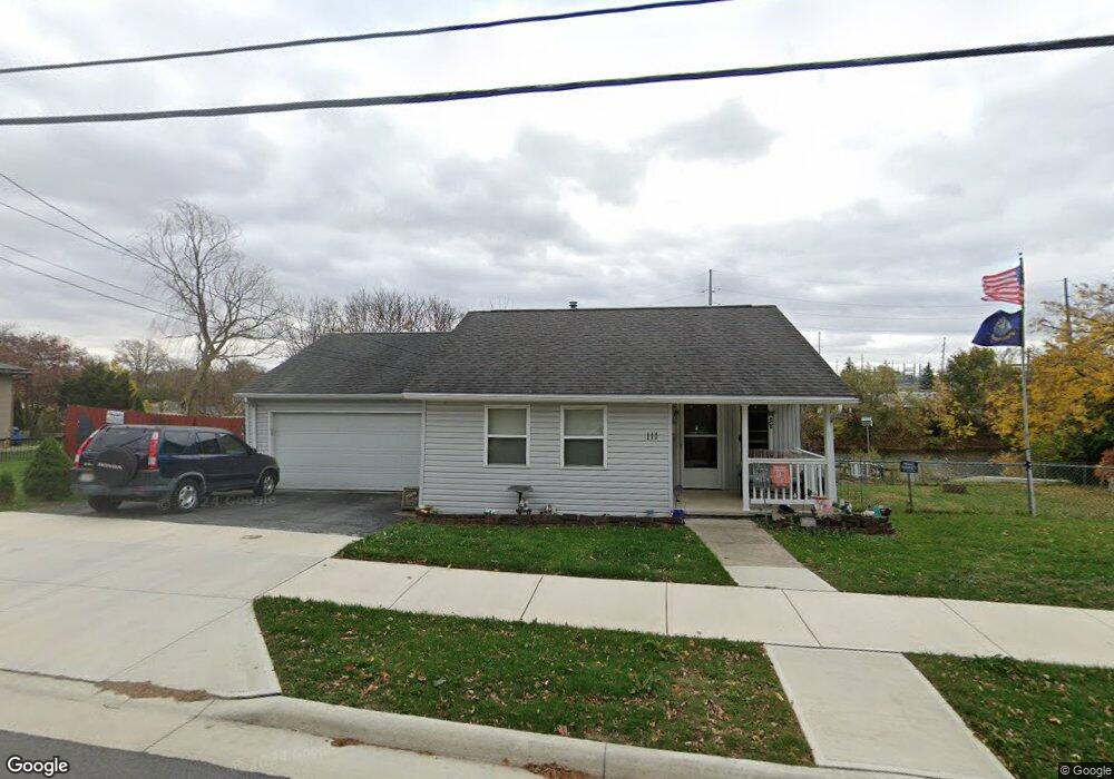111 E Silver St, Wapakoneta, OH 45895 - photo 1