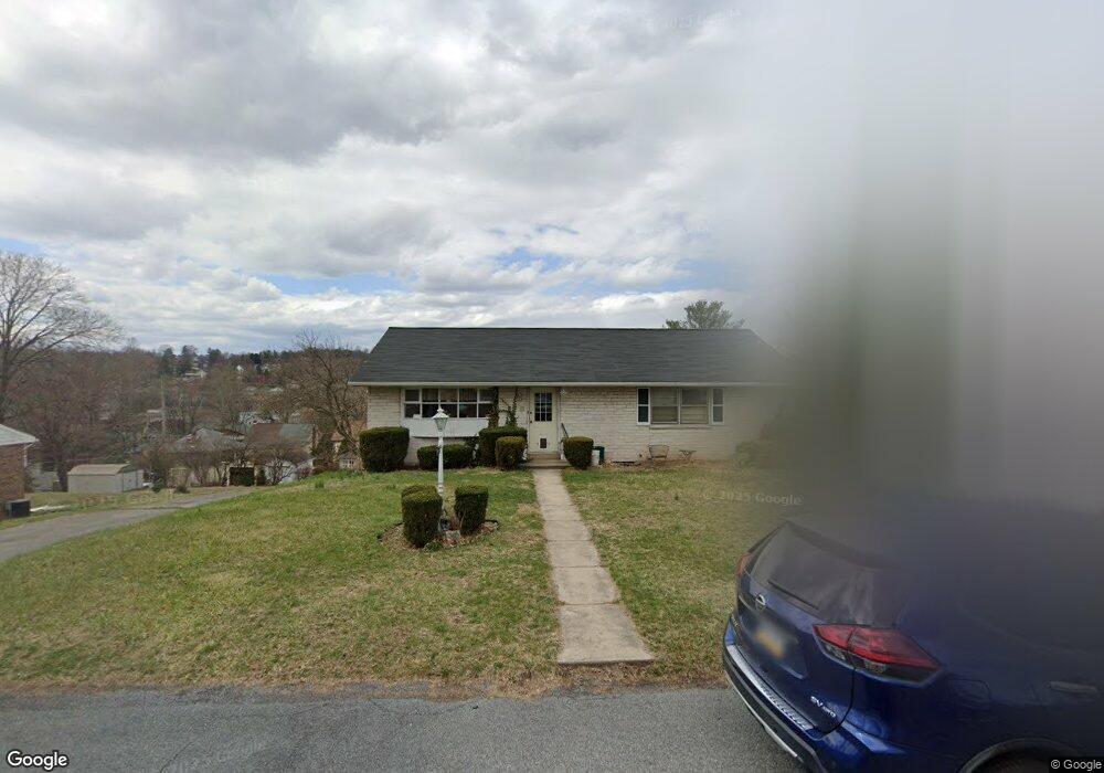 328 Ashley Dr, Reading, PA 19607 - photo 1