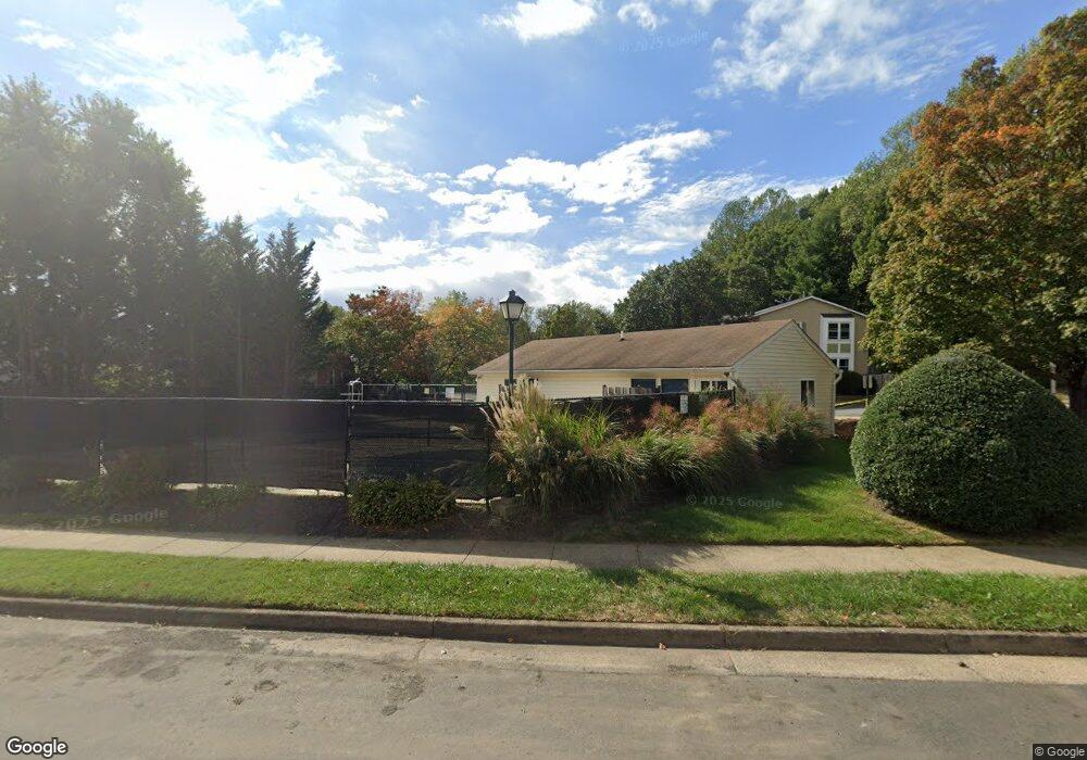 9525 Poplar Leaf Ct, Fairfax, VA 22031 - photo 1